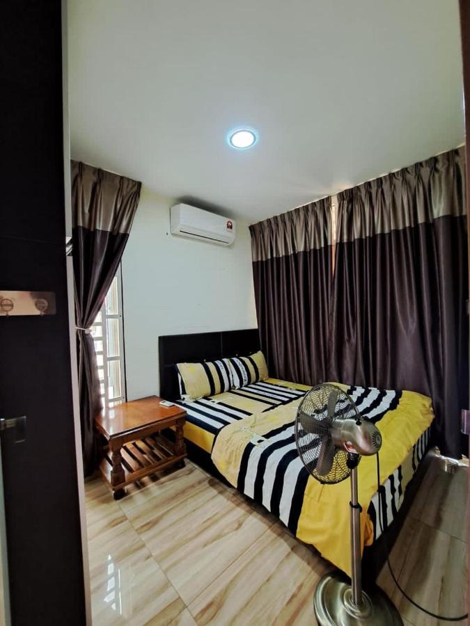 Rayyan Ashraf Homestay Kota Bharu Buitenkant foto